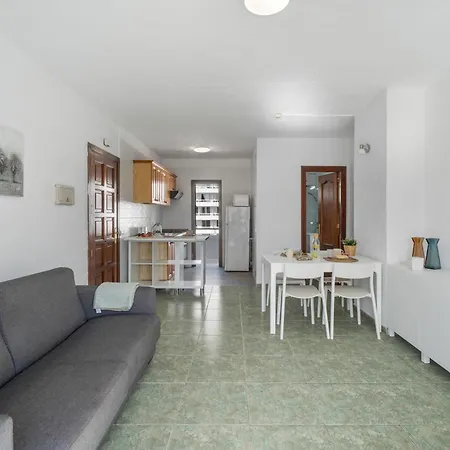 Ocean Breeze Penthouse Floritas Appartement *