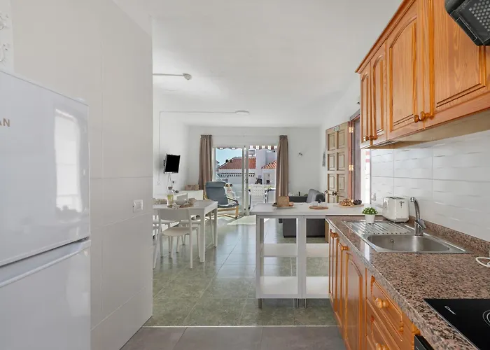 Ocean Breeze Penthouse Las Floritas