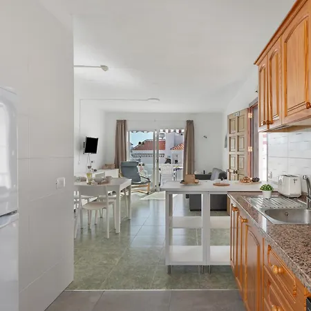 Ocean Breeze Penthouse Floritas *